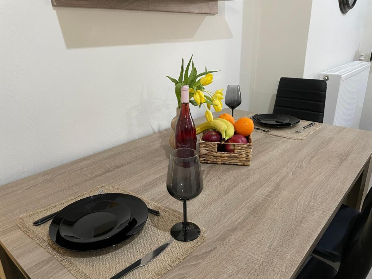 Triptolemus Stay Inn 엘레프시나 외부 사진